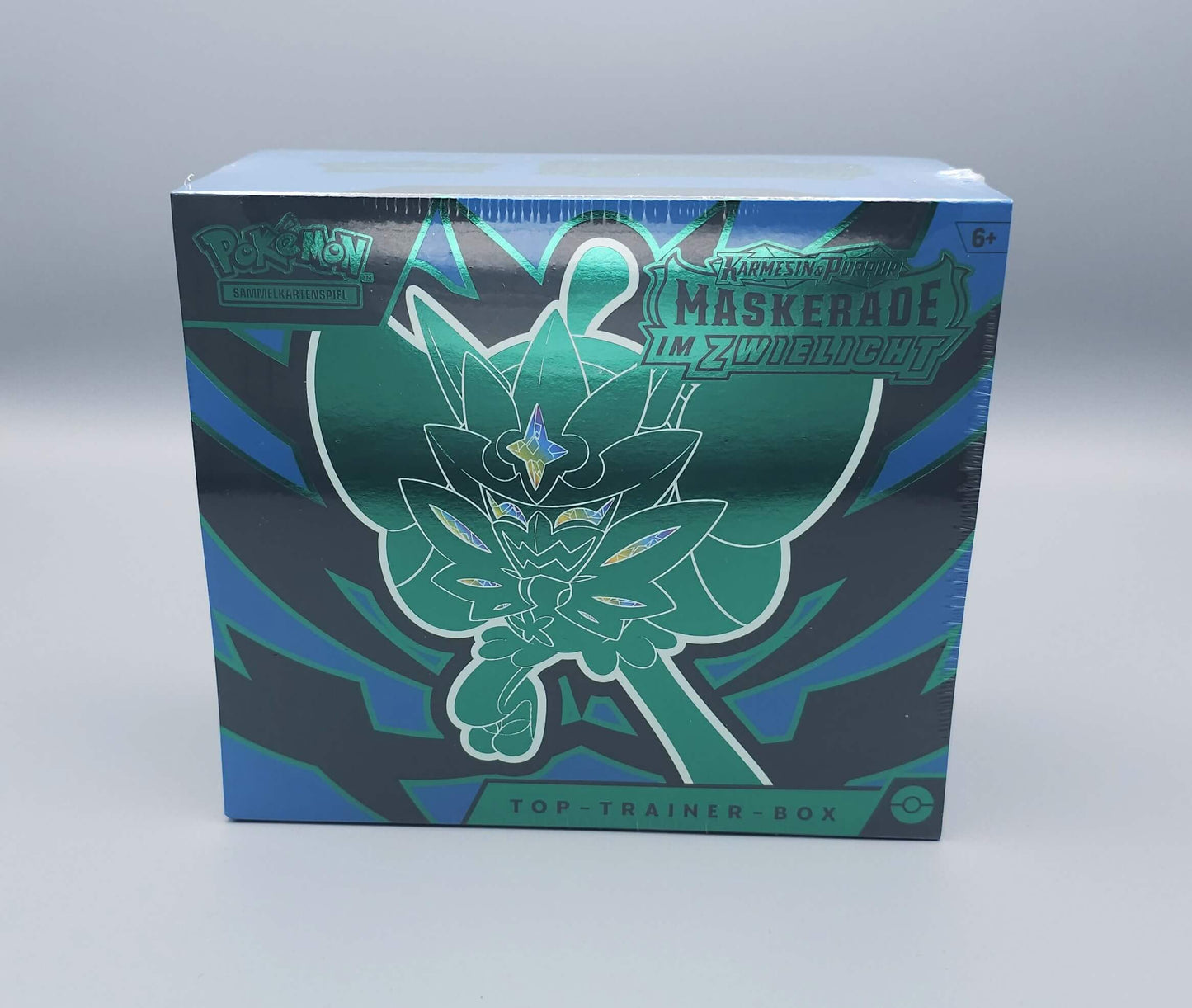 Pokemon KP06 Karmesin & Purpur: Maskerade im Zwielicht | Top-Trainer-Box | Deutsch
